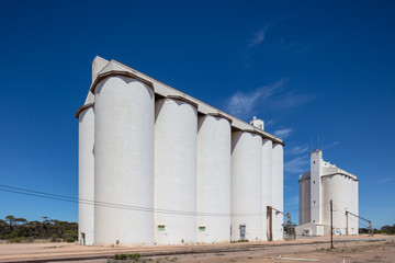 Grain silos situated in the wheat belt region of South Australia © Michael Evans