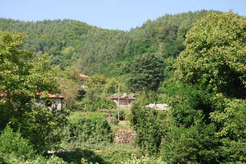 Fototapeta na wymiar The village of Shumnitsa and the ancient Roman bridges, Bulgaria.