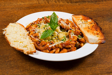 Masala Macaroni Pasta with garlic bread