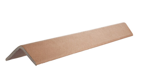 Industrial protection cardboard corner for protecting items during transport. View of the upper side of the product.