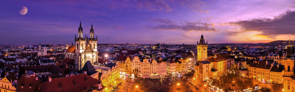 Fototapeta Aerial Panoramic View of The Old Town Square at night in Prague, Czech Republic