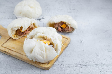 Fototapeta na wymiar Steam Buns Chinese food on white background