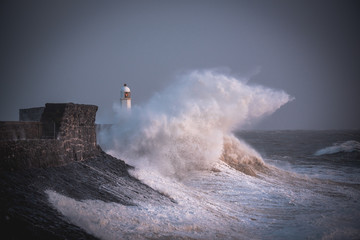 Storm Ciara reaches the Welsh coast Massive waves as storm Ciara hits the coast of Porthcawl in...