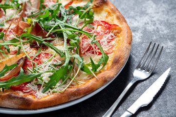 Rocket plant pizza topping for a tasty meal