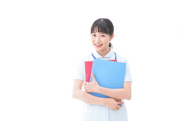 笑顔の若い看護師