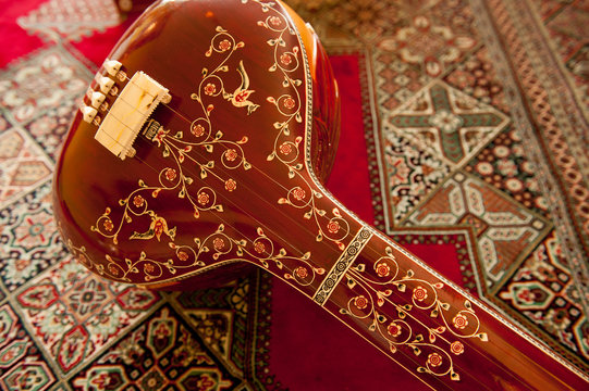 Tanpura is a old Indian instrustring instruments, strings, string instrument, hand made instrument, handmade instrument, handmade jewelry, wooden instrument, drone, instruments, indian, indian musment