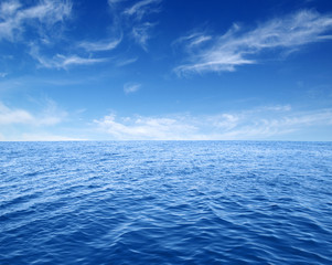 Naklejka na ściany i meble Blue sea with waves