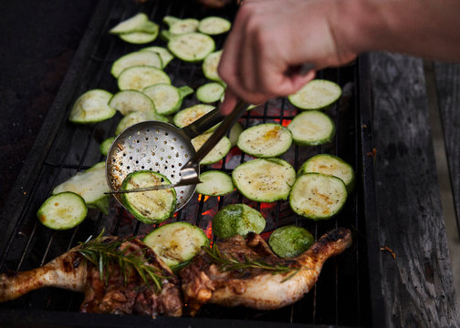 barbecuing courgettes 