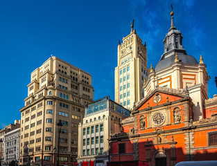 Naklejka premium Las Calatravas church under a blue sky in Madrid