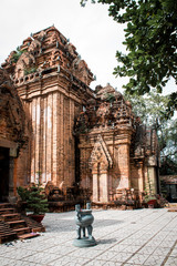 Obraz premium Orange walls of an ancient temple and altar