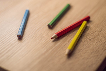 Obraz premium color pencils on wooden background