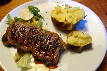 Steak sehr lecker in der Scotoni Hütte gegessen Italien