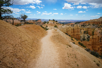 hiking the fairyland loop trail in bryce canyon national park, utah, usa