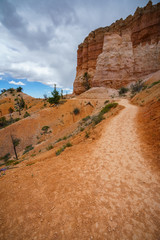 hiking the fairyland loop trail in bryce canyon national park, utah, usa
