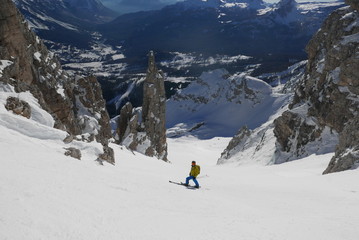Freeride ski canale di colonna and bus de tofana cortina d’ ampezzo italy dolomites free ski 