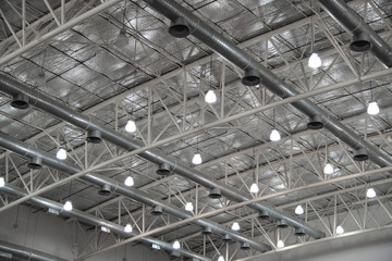 Air condition system tube with lighting lamp electrical system and aare skin ceiling of insulated metal roof.