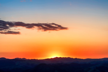 Obraz premium Sun Glow over Horizon at Sunset, Sunrise 
