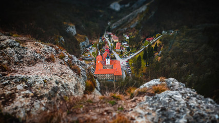 Svatý Jan pod Skalou