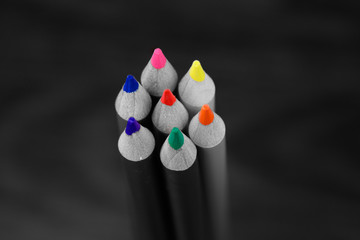 Selective color pencil tips
