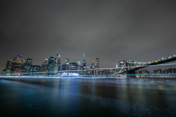 マンハッタンの夜景　：　ブルックリンより