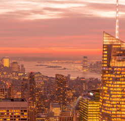 Obraz premium View of New York Manhattan during sunset hours