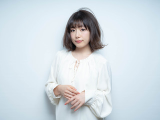Fototapeta premium 春夏 ボブ ヘア 女性
