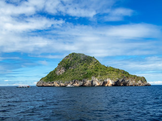 Fototapeta premium Gato Island near Cebu in the Philippines