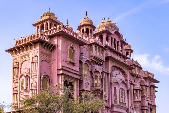 Patrika Gate, The ninth gate of Jaipur located at Jawahar Circle, Patrika Gate in the Jawahar Circle Gardens in the "Pink City" , Jaipur, Rajasthan, India.