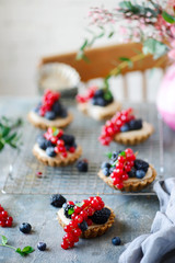 Raw white chocolate cheesecake tart...style rustic