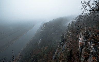 Wanderung zur Bastei im Nebel Sächsische Schweiz 
