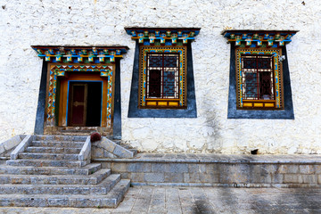Tibetan traditional architecture windows and doors
