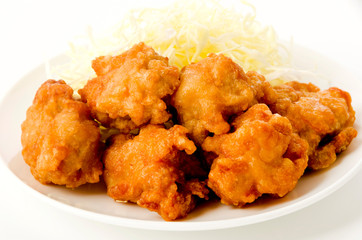鶏肉の唐揚げ