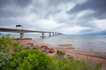 Obraz premium Konföderationsbrücke, verbindet New Brunswick mit Prince Edward Island, Kanada