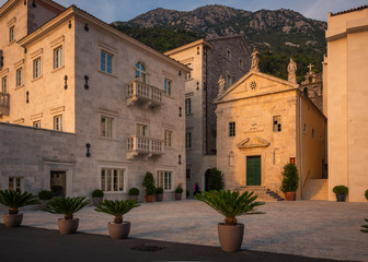 Fototapeta na wymiar Historic palace in Perast in Montenegro