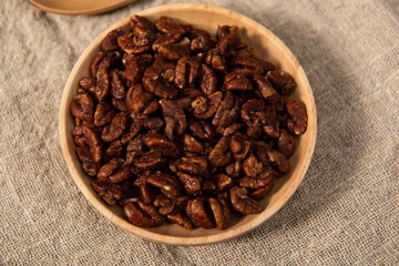 Walnut is a kind of nut food, it is very nutritious. It can also be used as medicine after grinding in Asia