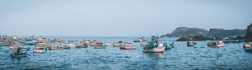 Fototapeta na wymiar Rest area of ​​artisanal fishing boats.