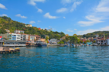 Fototapeta na wymiar The waterfront of the Beykoz district on the Asian shore of Istanbul.