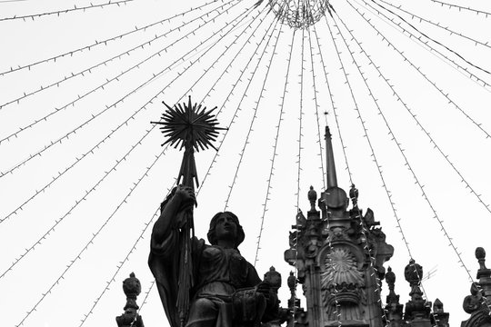 FUENTE DE LA PLAZA DE LAS PLATER&Iacute;AS EN SANTIAGO DE COMPOSTELA