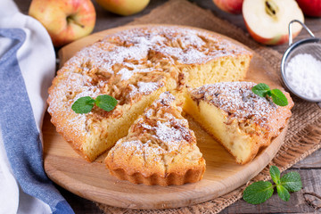 Charlotte with apples