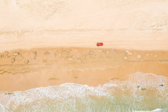 Aerial view of the beach shore, Taiba, S&bdquo;o Gon&Aacute;alo do Amarante, Cear&middot;, Brazil