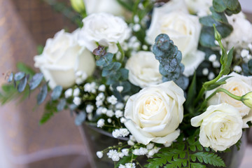 Obraz na płótnie Canvas A bouquet of White Roses. White roses Flower Arrangem