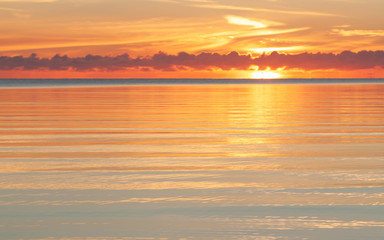 Obraz premium sunset over the lake