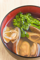 春の味覚　浅蜊のすまし汁