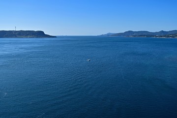 平戸大橋から見た紺碧の海の情景＠長崎