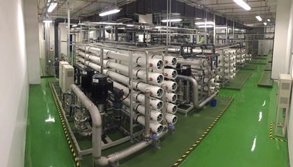 Water treatment plant reverse osmosis system for water drinking