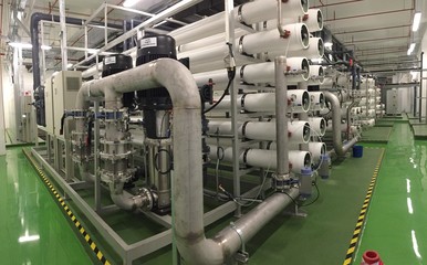 Water treatment plant reverse osmosis system for water drinking