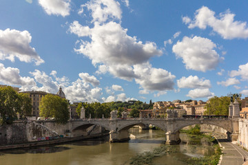 Fototapeta na wymiar Ponte Vittorio Emanuele II