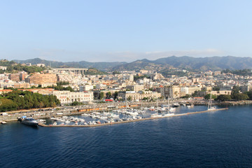 Fototapeta na wymiar View over Messina harbour, Italy