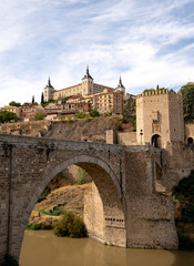 Fototapeta na wymiar Puente de Alcantara