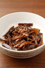 わかめと椎茸の煮物